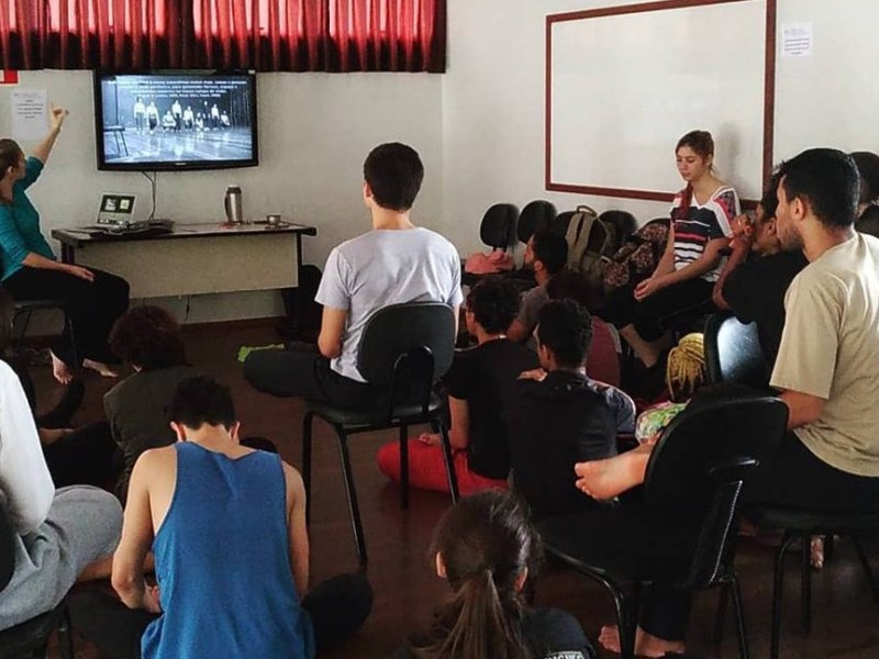 Seminário modos de práticas e mediação nas artes da performance/dança